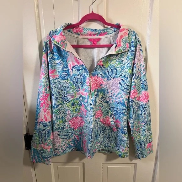 Lilly Pulitzer XL popover - Picture 1 of 3